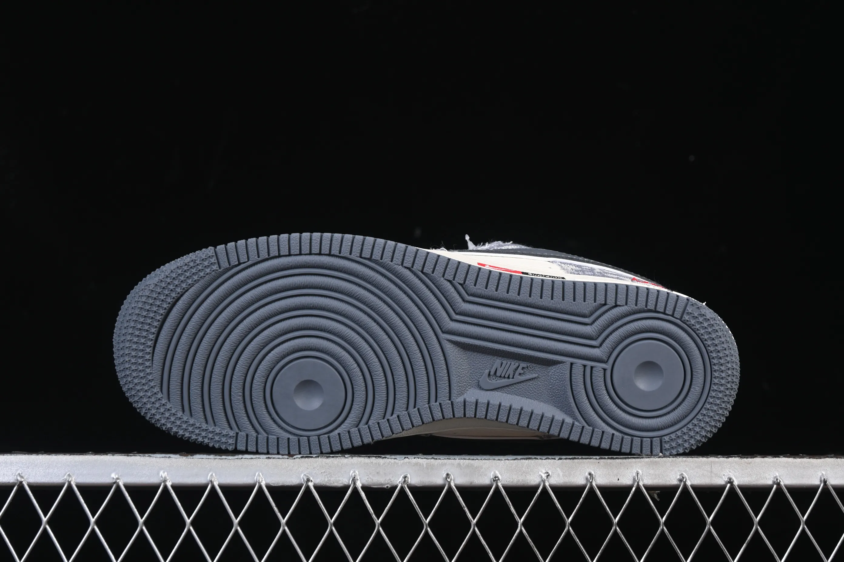 All categories Nk Air Force 1 Air Force series Nk Air Force 1 Low Air Force low top Nike Air Force 1'07 Low Dior joint pattern beige gray red Air Force 1 low top casual sneakers MZ9588-807
